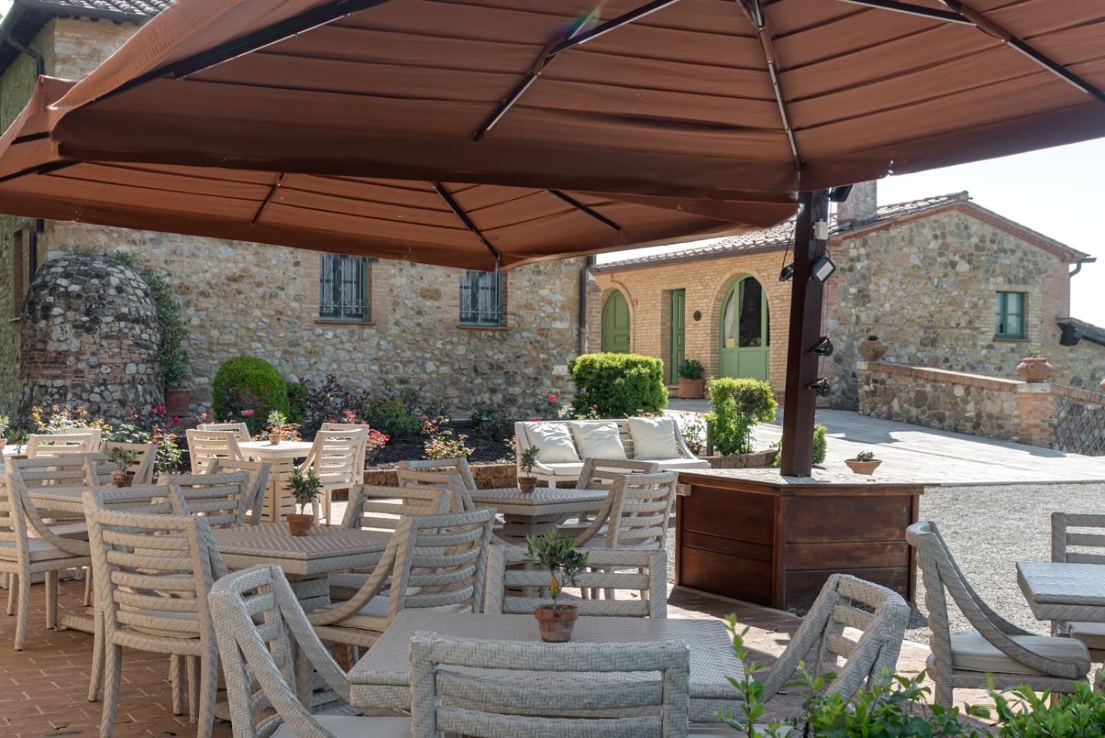 Villa Il Castagno Wine & Resort Siena Eksteriør billede