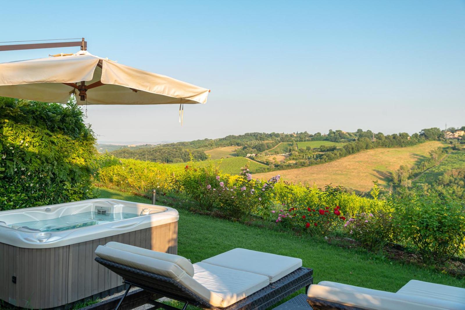 Villa Il Castagno Wine & Resort Siena Eksteriør billede